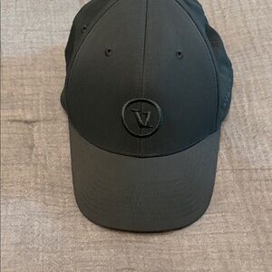 VUORI signature cap - slate gray
